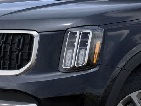 New 2025 Kia Telluride LX FWD image 10