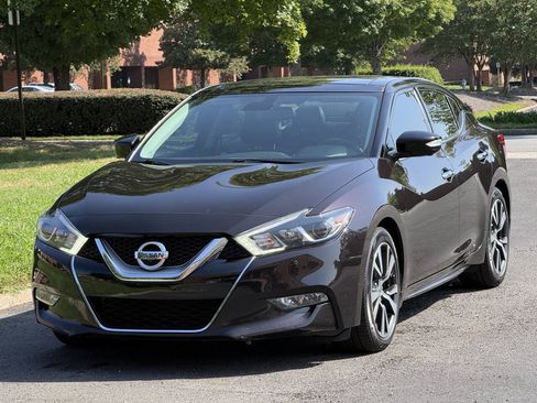 Used 2016 Nissan Maxima Platinum FWD image 2