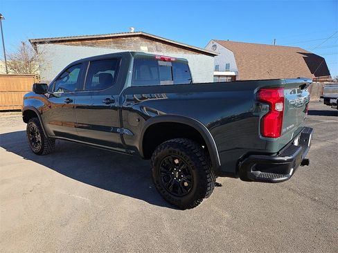 Used 2025 Chevrolet Silverado 1500 ZR2 w/ Technology Package image 4