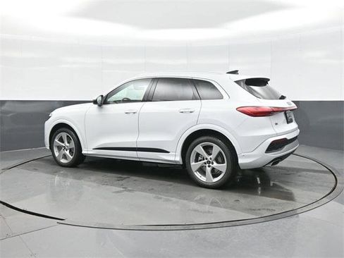 New 2025 Audi Q5 Prestige image 5
