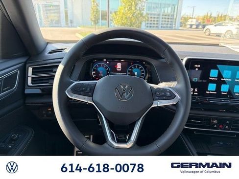 New 2026 Volkswagen Atlas Cross Sport SEL Premium R-Line AWD/4WD image 22