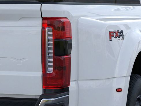 New 2026 Ford F350 XLT w/ 360-Degree Camera Package image 43