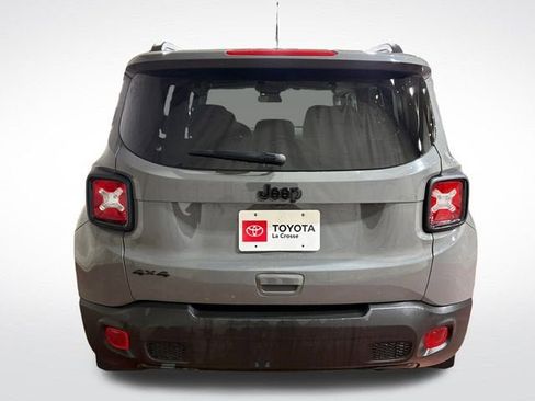 Used 2019 Jeep Renegade Sport image 4