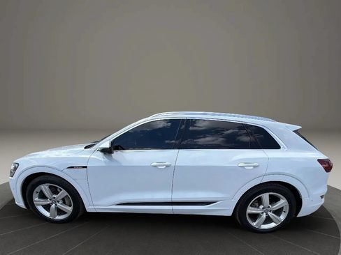 Used 2019 Audi e-tron Premium Plus AWD/4WD image 8