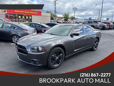 Used 2014 Dodge Charger SXT AWD/4WD image 1