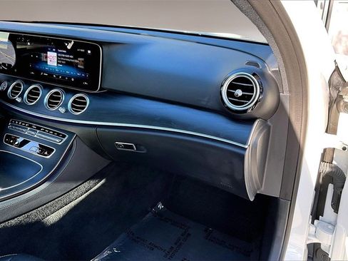 Used 2022 Mercedes-Benz E 350 Sedan image 24