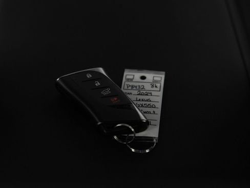 Used 2024 Lexus GX 550 w/ Accessory Package (2T) image 42