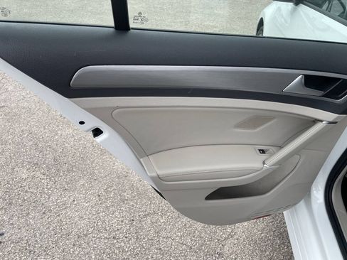 Used 2015 Volkswagen Golf SE FWD image 24