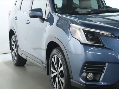Used 2023 Subaru Forester Limited image 8