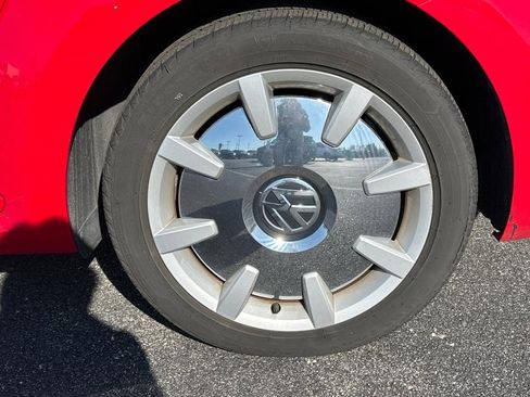 Used 2018 Volkswagen Beetle 2.0T SE image 9