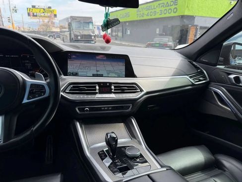 Used 2020 BMW X6 M50i AWD/4WD image 22
