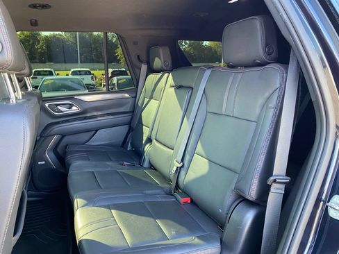 Used 2022 Chevrolet Tahoe RST w/ Sport Performance Package RWD image 25
