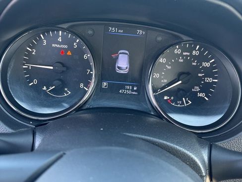 Used 2019 Nissan Rogue Sport SL AWD/4WD image 16