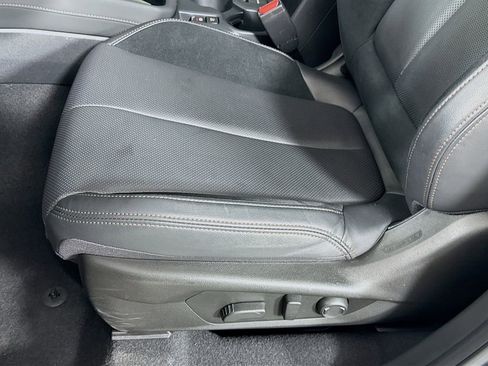 Used 2025 Subaru Forester Touring image 23