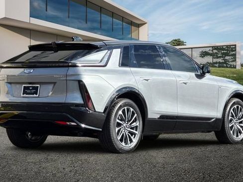 New 2026 Cadillac Lyriq Sport image 4