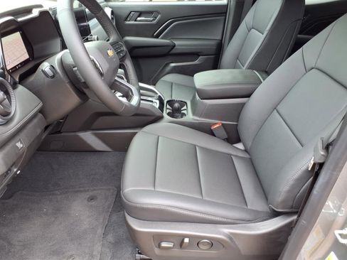 New 2025 Chevrolet Colorado LT w/ LT Convenience Package image 12