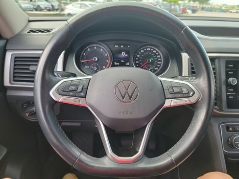 Used 2021 Volkswagen Atlas SE w/ Towing Package FWD image 20