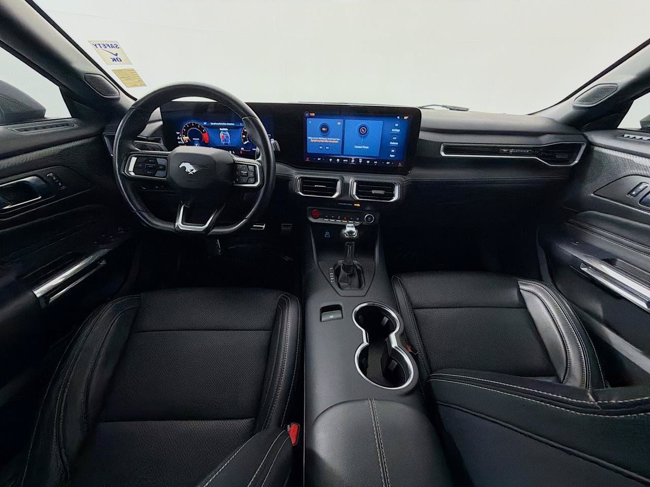 Used 2025 Ford Mustang Premium RWD image 10