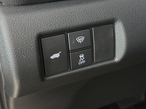 Used 2025 Honda Pilot Black Edition image 9