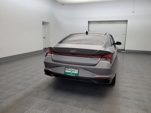 Used 2023 Hyundai Elantra SEL w/ Convenience Package FWD image 7