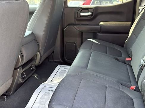 Used 2021 Chevrolet Silverado 1500 Custom w/ Safety Confidence Package image 26