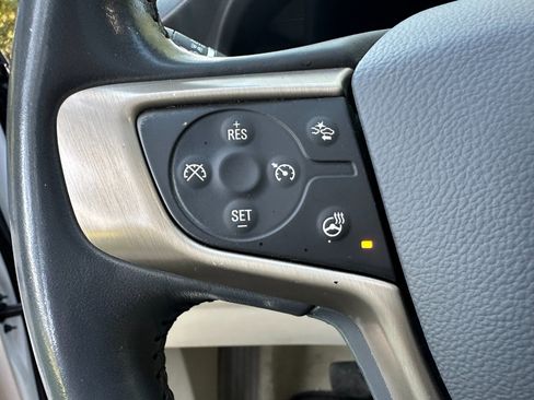 Used 2022 GMC Acadia Denali w/ Denali Technology Package image 45