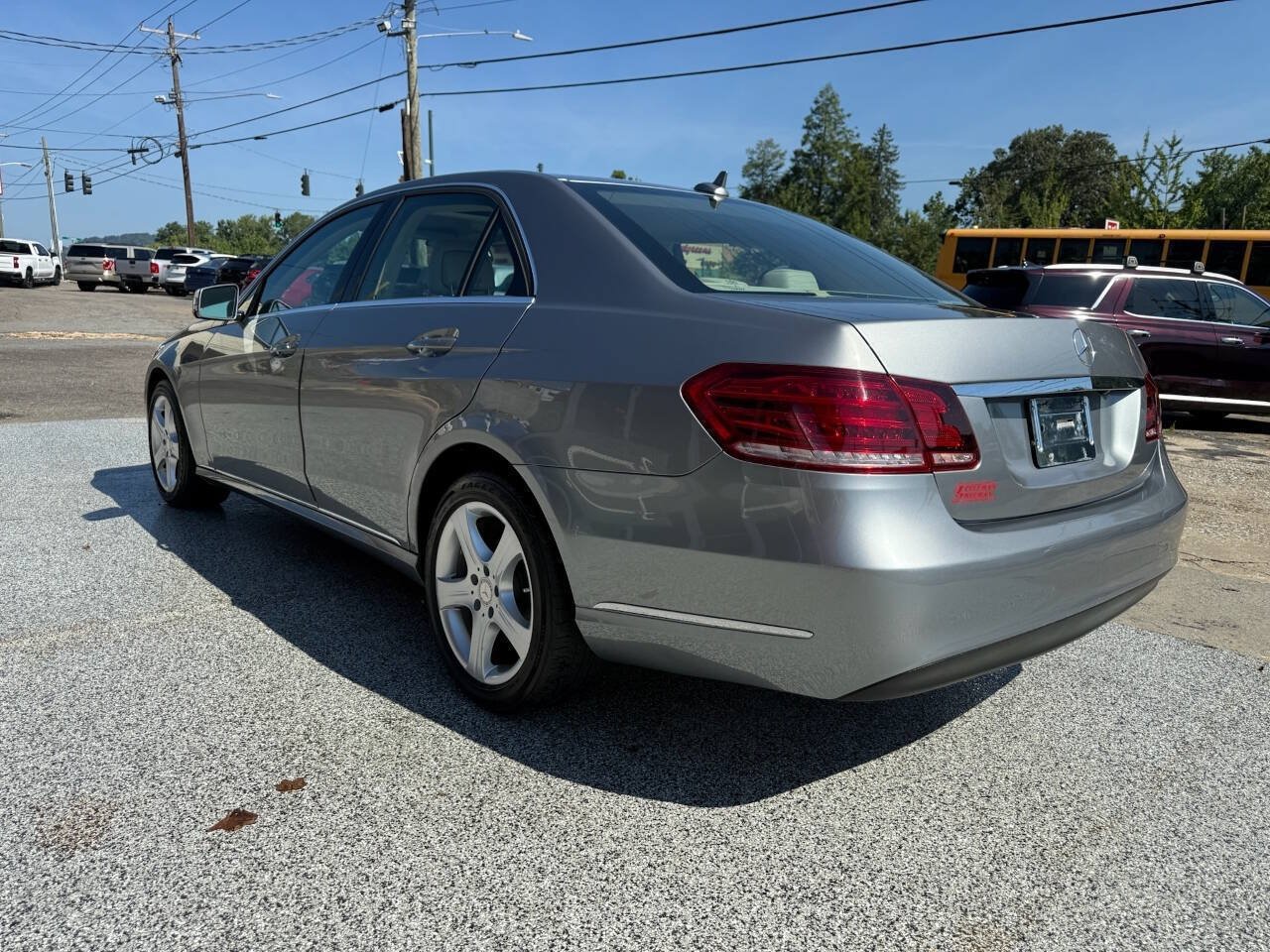 Used 2014 Mercedes-Benz E 350 4MATIC Sedan image 10