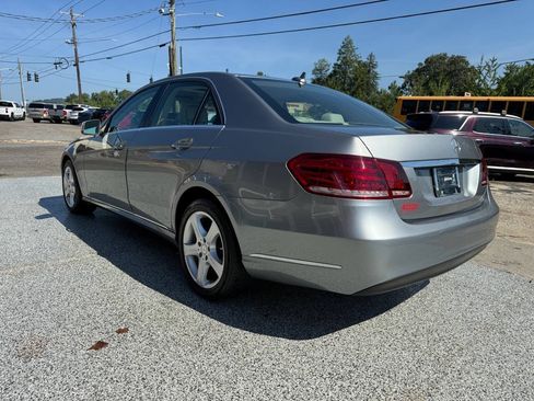 Used 2014 Mercedes-Benz E 350 4MATIC Sedan image 10