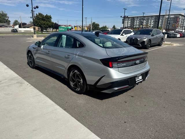 Used 2025 Hyundai Sonata SEL FWD image 4
