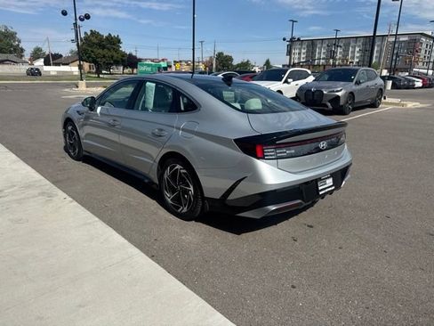 Used 2025 Hyundai Sonata SEL FWD image 4