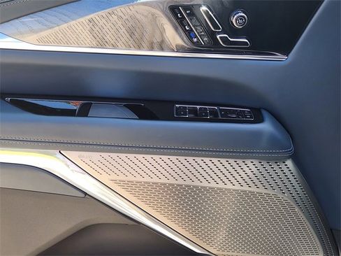 New 2026 Cadillac Escalade IQ Sport 2 w/ LPO, ONYX Package image 18