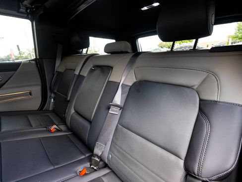 Used 2025 GMC Hummer EV 2X w/ Extreme Off-Road Package AWD/4WD image 51