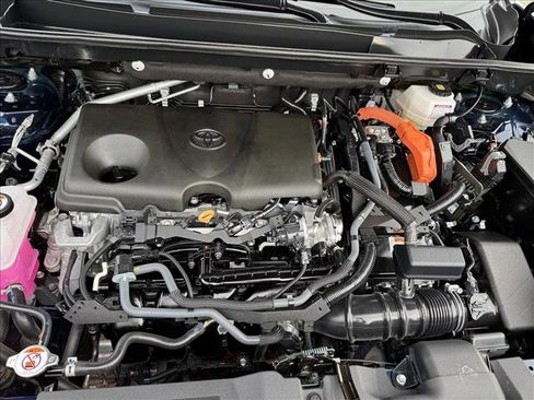 Certified 2025 Toyota RAV4 XLE image 21