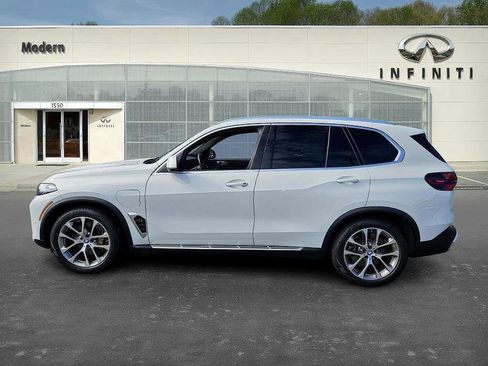 Used 2024 BMW X5 xDrive50e image 6