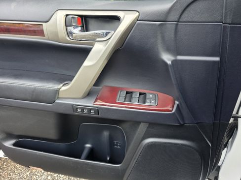 Used 2019 Lexus GX 460 Premium AWD/4WD image 25