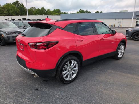 Used 2022 Chevrolet Blazer LT w/ Sound & Technology Package FWD image 11
