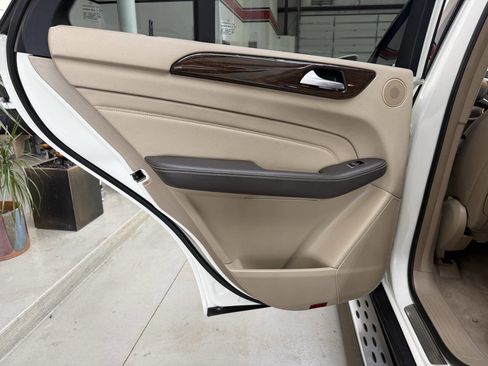 Used 2013 Mercedes-Benz ML 350 4MATIC image 13
