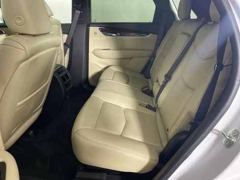 Used 2017 Cadillac XT5 Luxury w/ Driver Awareness Package image 28