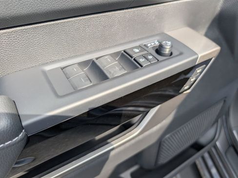 New 2026 Toyota Tundra Limited AWD/4WD image 10