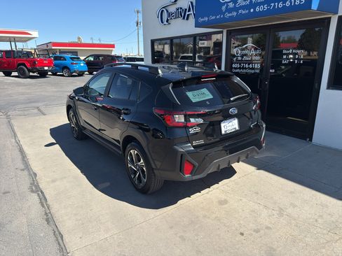 Used 2024 Subaru Crosstrek 2.0i Premium AWD/4WD image 7