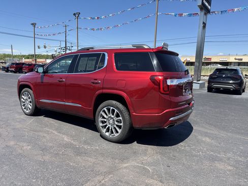 Used 2023 GMC Acadia Denali w/ Denali Ultimate Package AWD/4WD image 9