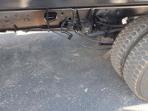 Used 2019 Ford F550 2WD Regular Cab Super Duty image 10