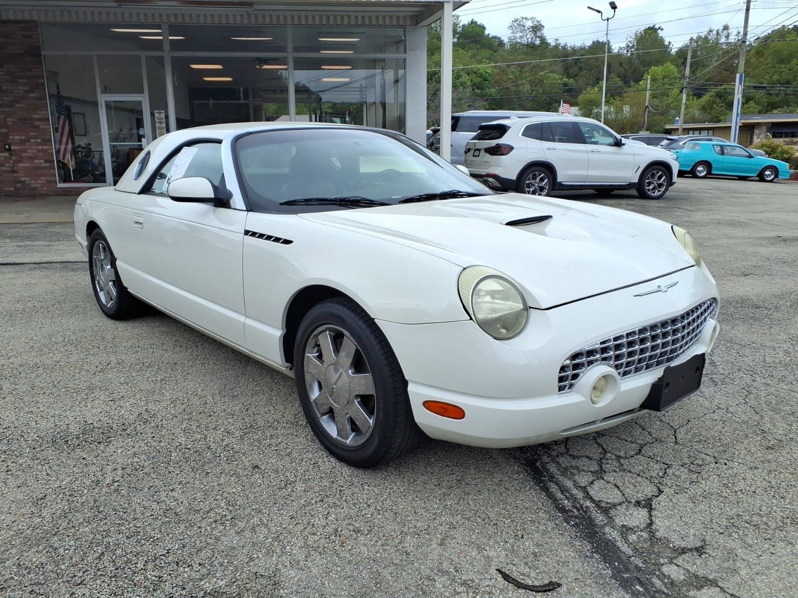 Used 2002 Ford Thunderbird RWD image 1