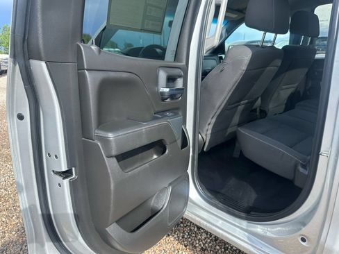 Used 2019 Chevrolet Silverado 1500 LT AWD/4WD image 28