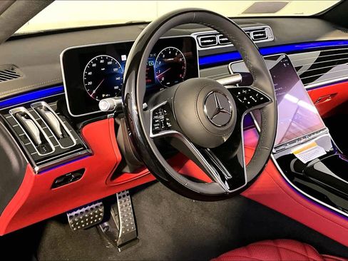 New 2026 Mercedes-Benz S 580 4MATIC Sedan image 9