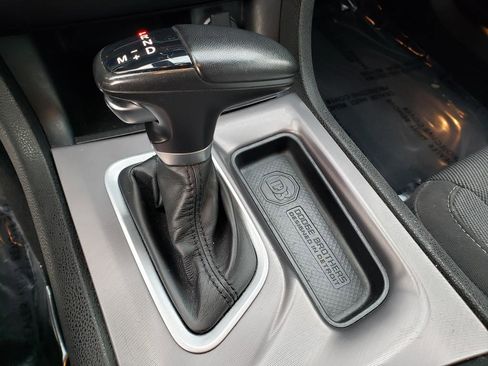 Used 2022 Dodge Charger SXT image 23