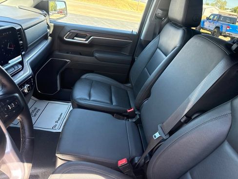 Used 2025 GMC Sierra 1500 SLT AWD/4WD image 27