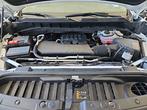 Used 2026 Chevrolet Silverado 1500 Custom w/ Turbomax Blackout Package AWD/4WD image 33