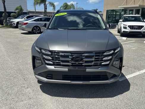 Used 2025 Hyundai Tucson Limited FWD image 3
