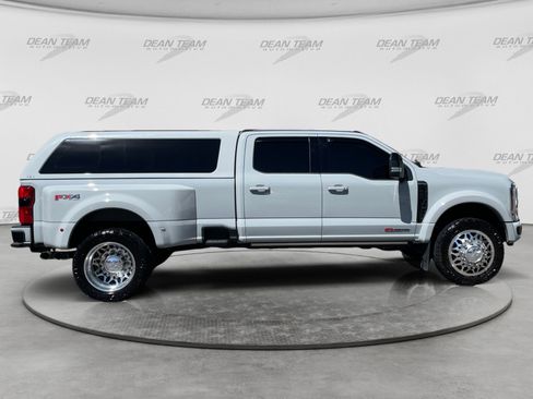 Used 2025 Ford F450 Platinum w/ FX4 Off-Road Package AWD/4WD image 9